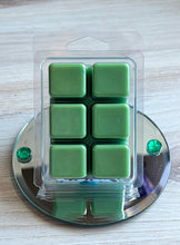 Load image into Gallery viewer, Mazel&#39;s Sweet Basil - Soy Clamshell Wax Melts - Sweet Basil Scent
