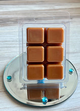 Load image into Gallery viewer, Zenful Sandalwood Pooch - Soy Clamshell Wax Melts - Sandalwood Scent
